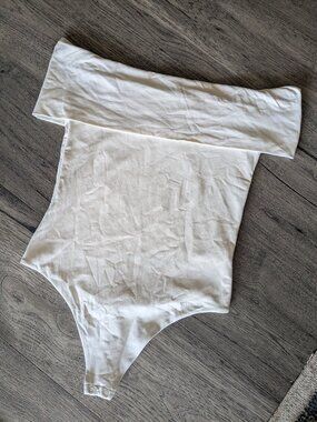 Aritzia Contour Bodysuit